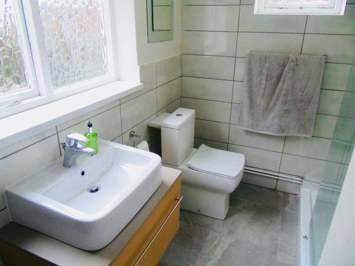Willows - Cardiff Guest House ภายนอก รูปภาพ