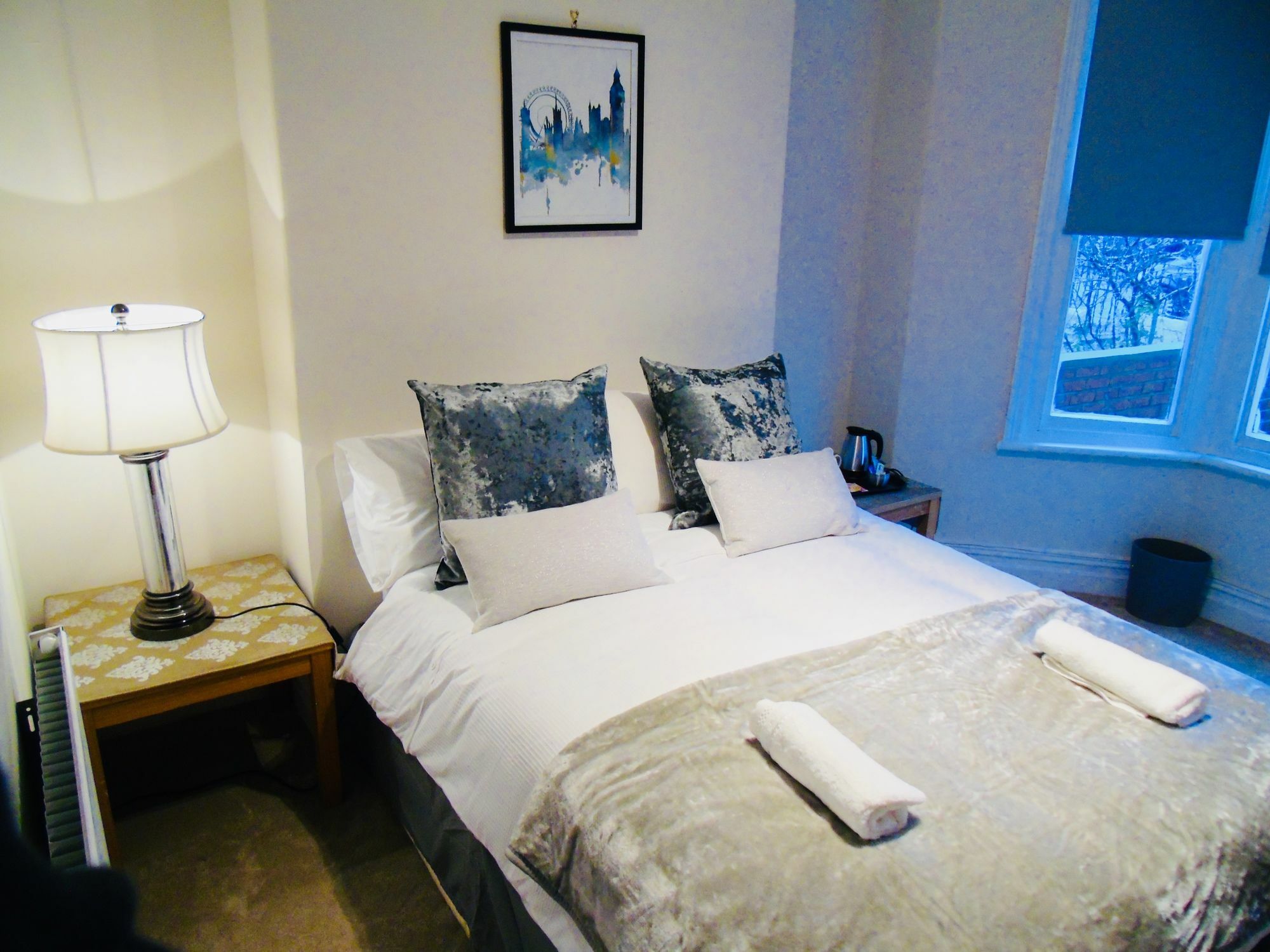 Willows - Cardiff Guest House ภายนอก รูปภาพ